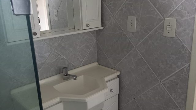 APARTAMENTO EM ÓTIMA LOCALIZAÇÃO