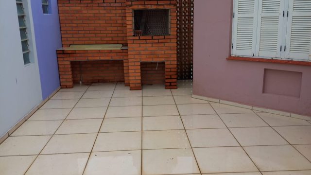APARTAMENTO EM ÓTIMA LOCALIZAÇÃO